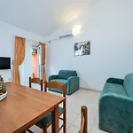 Lägenhet Bonex-8 By Interhome