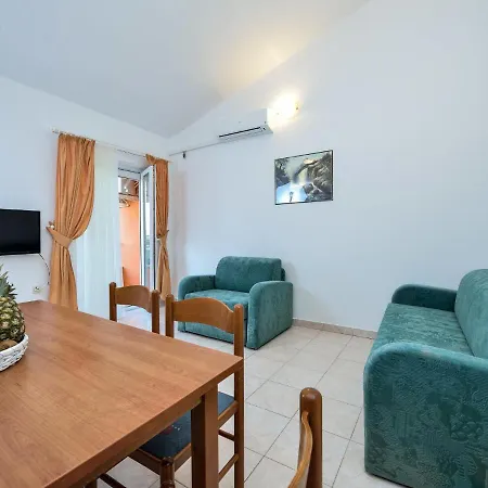 Appartamento Bonex-8 By Interhome