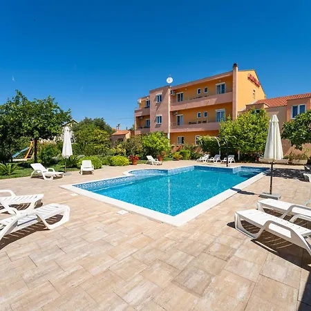 Appartamento Bonex-8 By Interhome *