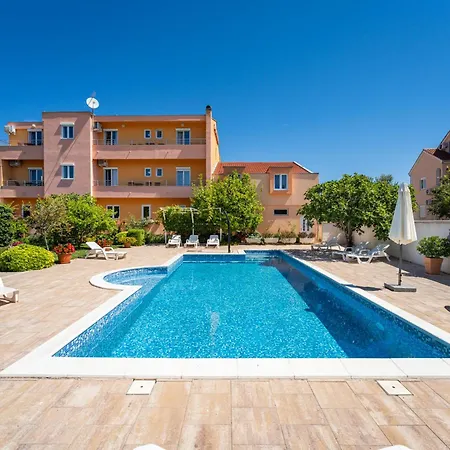 Apartment Apartment Bonex-8 By Interhome Privlaka (Zadar)