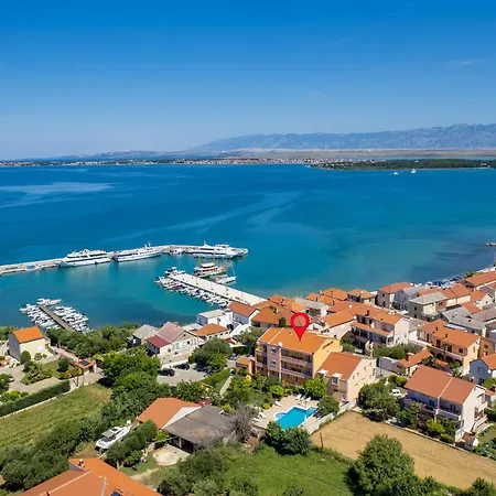 Bonex-8 By Interhome