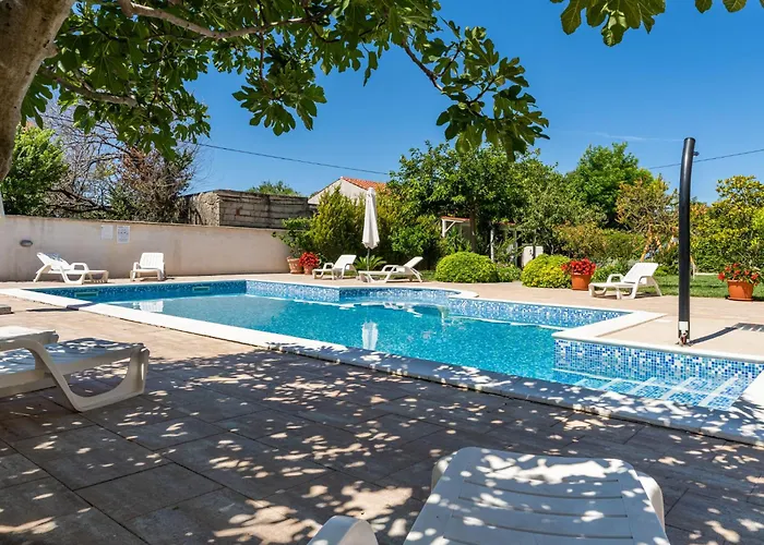 Bonex-8 By Interhome Apartmán